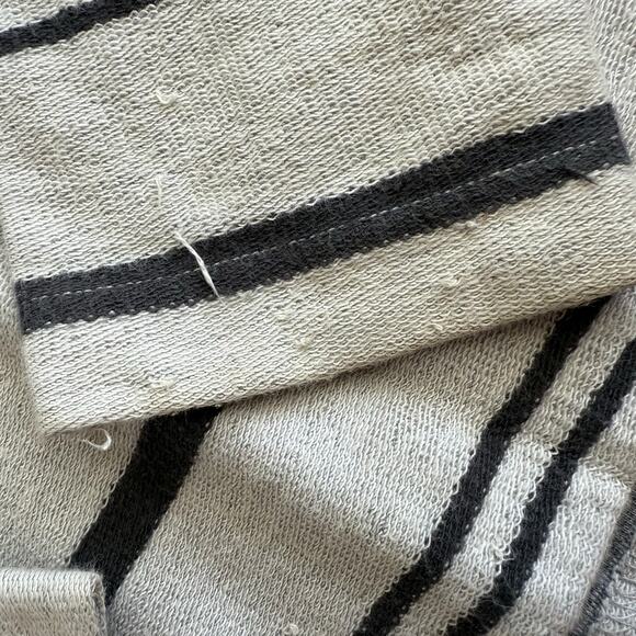 5/$35   Hurley Boys Pullover Size 7 Gray Stripe Lightweight Great for Layering - Picture 7 of 11